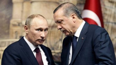 صورة أردوغان وبوتين يبحثان التطورات في إدلب.. و”آكار” يتحدث عن هروب “حفتر” من ليبيا وتواجده في بلد آخر
