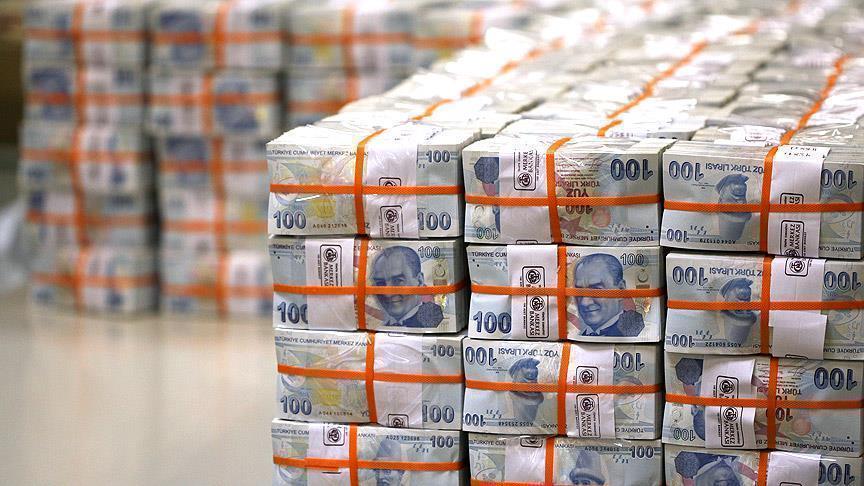  «الليرة» التركية خسرت 37% من قيمتها أمام الدولار في 2023