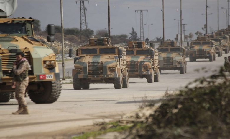 تعزيزات تركية كبيرة تصل إلى إدلب