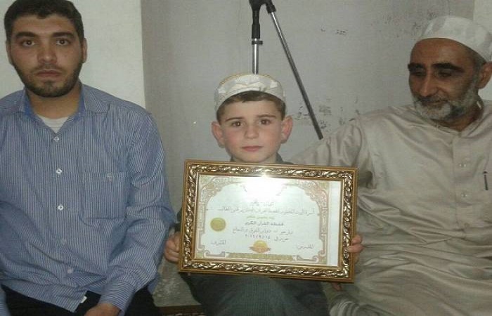 طفل سوري متميز يحفظ القرآن زيد يحيى عامر