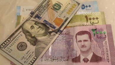 صورة انخفاض في قيمة الليرة السورية مقابل الدولار والعملات الأجنبية وهذه أسعار الذهب محلياً وعالمياً