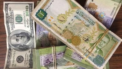 صورة انخفاض بقيمة الليرة السورية مقابل الدولار والعملات الأجنبية وارتفاع بأسعار الذهب محلياً وعالمياً