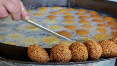 صورة قرص الفلافل بـ 90 ليرة.. تحديد أسعار المأكولات في المطاعم الشعبية وآلية جديدة لبيع الخضار والفواكه في دمشق!