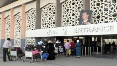 صورة 60 دولار على كل قادم أو مغادر من مطار دمشق الدولي و30 دولار على كل من جاء للوداع أو الاستقبال!