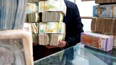 صورة مبالغ مالية ضخمة في طريقها إلى بنك سوريا المركزي عبر خطوة إماراتية جديدة لدعم الاقتصاد السوري!