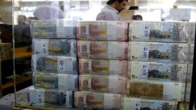 صورة البنك المركزي يتحدث عن مخزونه من القطع الأجنبي والوقت الذي يراه مناسباً للتدخل لوقف تدهور الليرة السورية