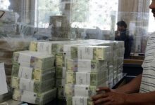 صورة مصادر تتحدث عن لعبة خبيثة يلعبها البنك المركزي السوري تزامناً مع الهبوط القوي بقيمة الليرة السورية