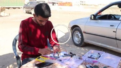 صورة شاب سوري يبتكر تقنية جديدة تعتبر نقلة نوعية في عالم السيارات ويصبح حديث وسائل الإعلام (فيديو)