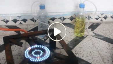 صورة سوري يخترع طريقة غير تقليدية لنقل الغاز الطبيعي لمنزله بشكل شبه مجاني ويعمم التجربة على جيرانه (فيديو)
