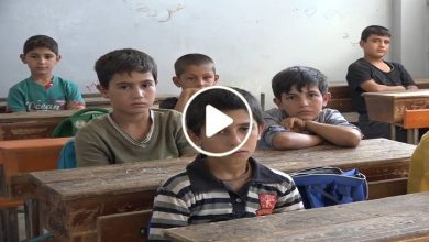 صورة تقنية الواقع المعزز.. أسلوب تعليم جديد يدخل الشمال السوري لأول مرة ويطور مهارات الطلاب (فيديو)