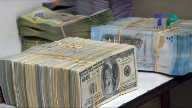 صورة الليرة السورية تسجل سعراً مفاجئاً وتقلب الموازين أمام الدولار خلال تداولات اليوم