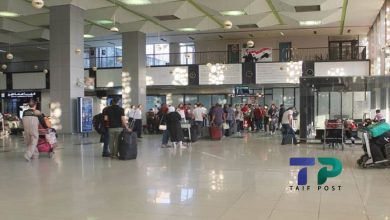 صورة كميات كبيرة من الدولار يومياً.. ماذا يحدث في مطار دمشق الدولي؟