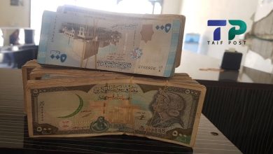 صورة قصة خفية وراء ارتفاع قيمة الليرة السورية أمام الدولار في الفترة الحالية.. إليكم تفاصيلها!