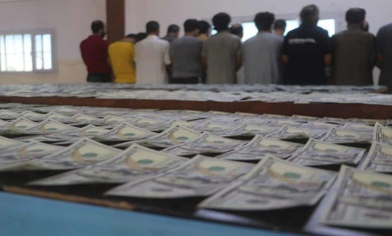 لعبة الدولار المزور الأسواق السورية